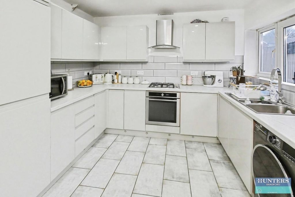 Property photo 2 of 21 Edited Kitchen.Jpg