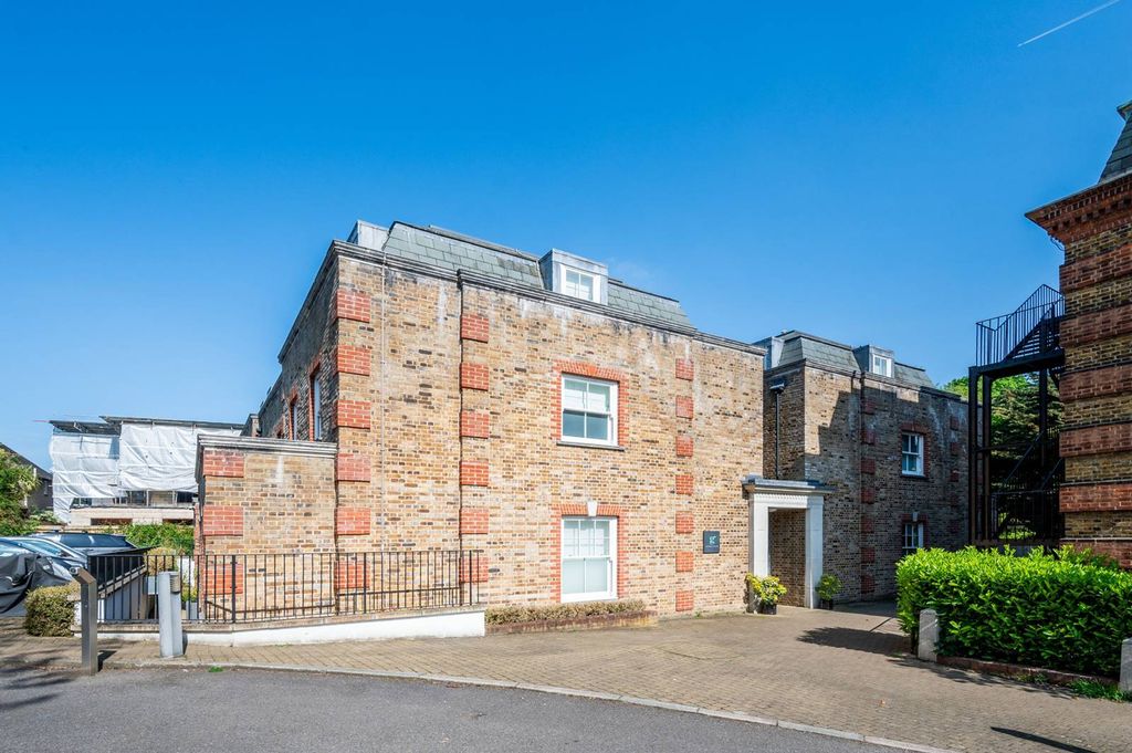 Property photo 2 of 7