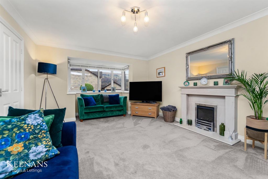 Property photo 3 of 27 3.Jpg