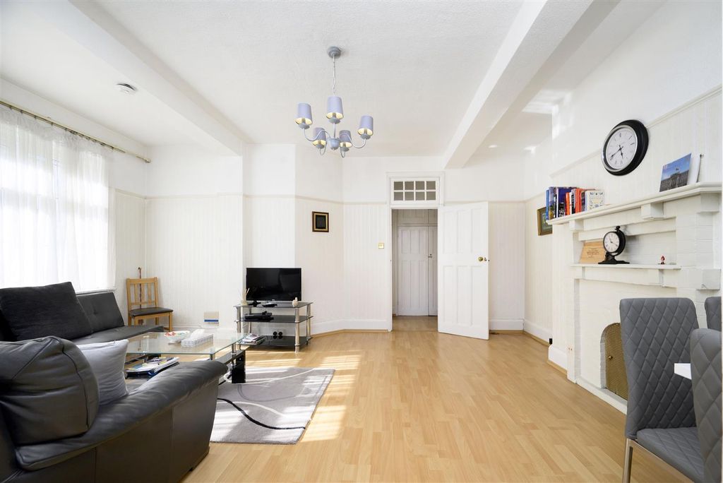 Property photo 1 of 11 P04.Jpg