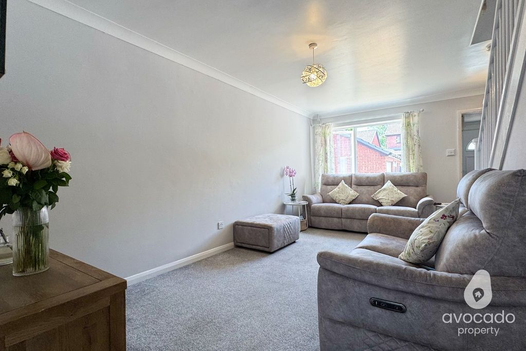 Property photo 3 of 13 4345876
