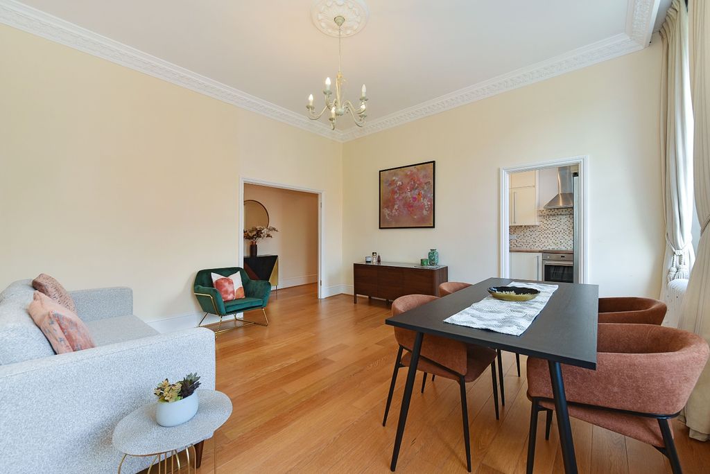 Property photo 3 of 14 4889812