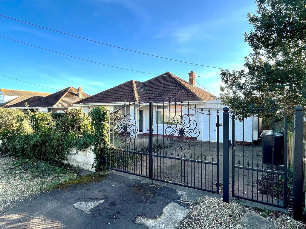 Property photo 1 of 24 Front (Exterior)