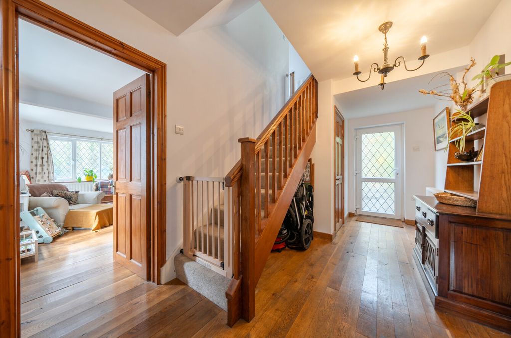 Property photo 2 of 21 1446044-13-69E655...