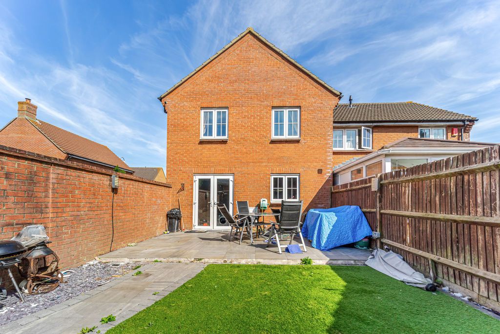 Property photo 3 of 16 Photo 14