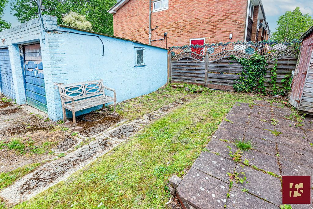 Property photo 2 of 11