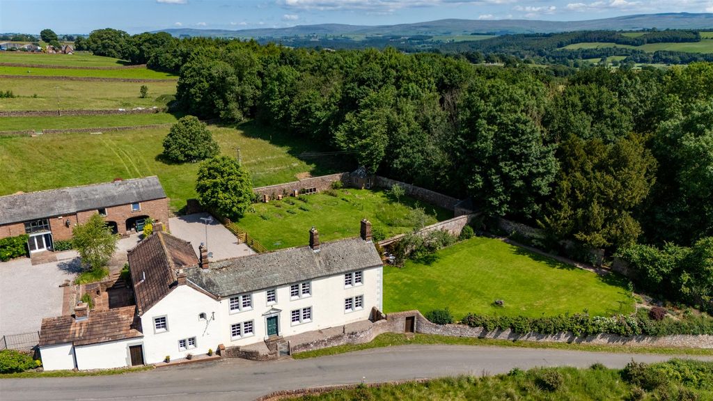 Property photo 1 of 37 Dji_20250619113439_0016_D.Jpg
