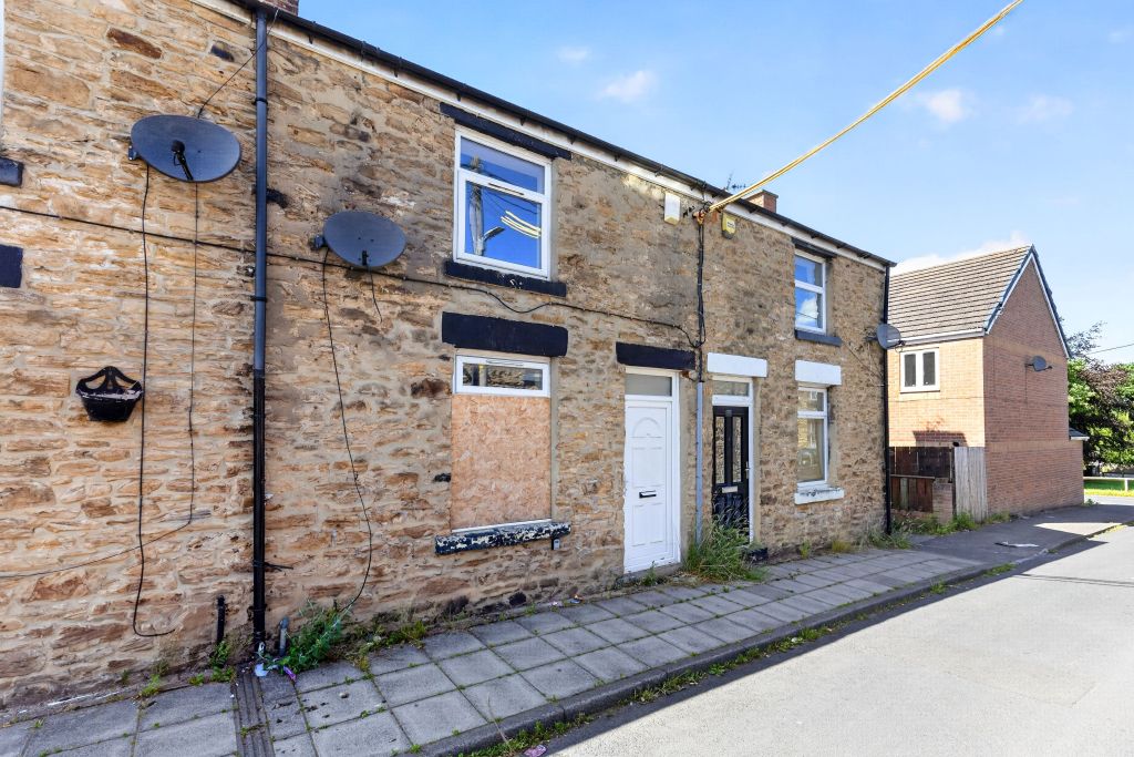 Property photo 1 of 18