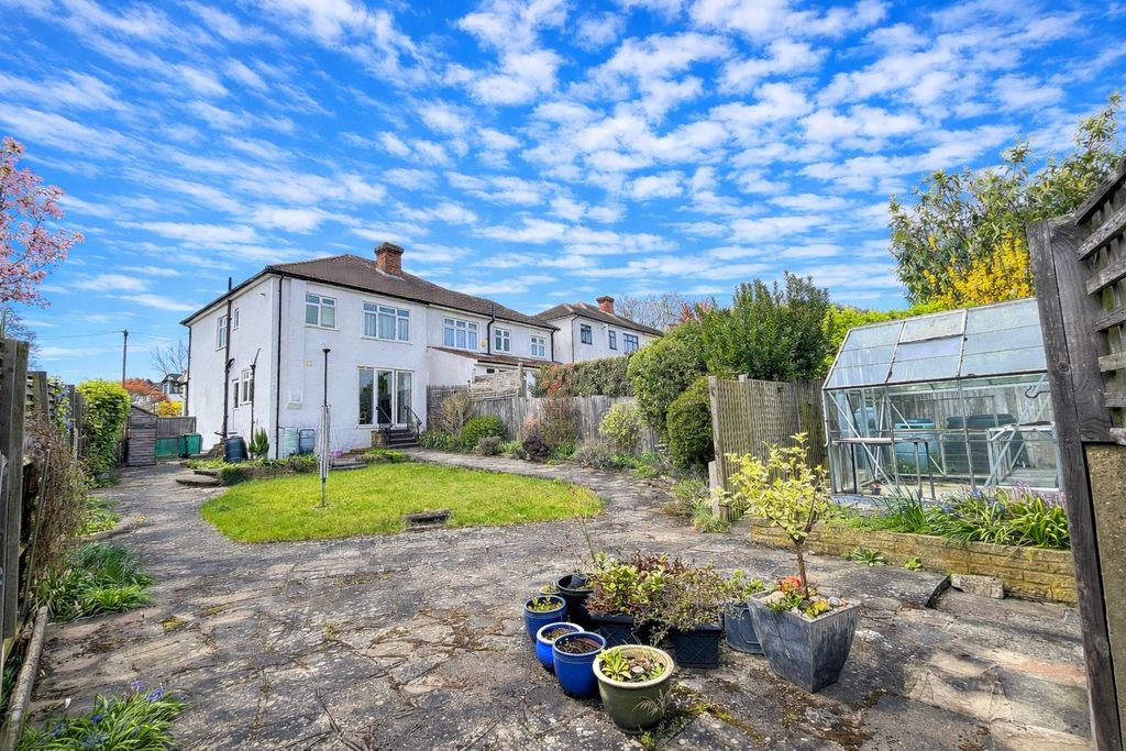 Property photo 2 of 24 Garden 4.Png