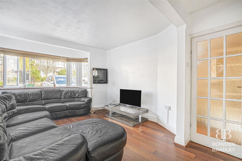 Property photo 2 of 14 Living Room