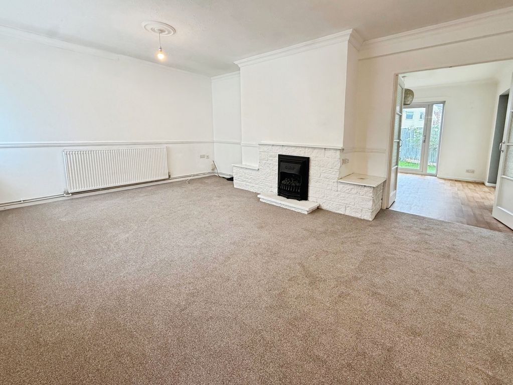 Property photo 2 of 15 Living Room