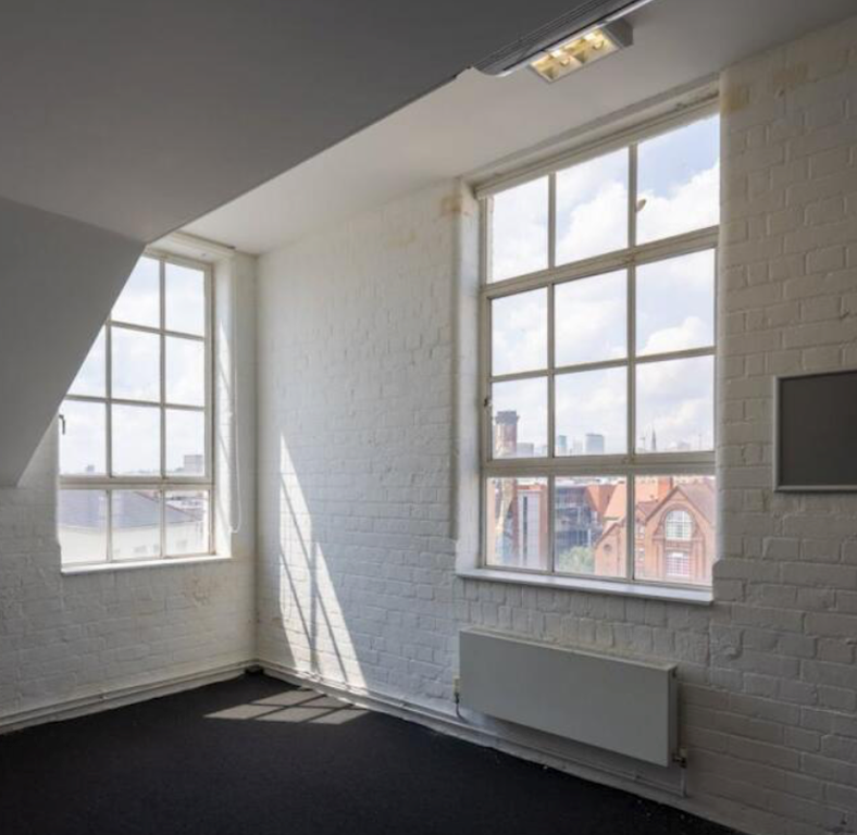 Property photo 2 of 5 Photo 1