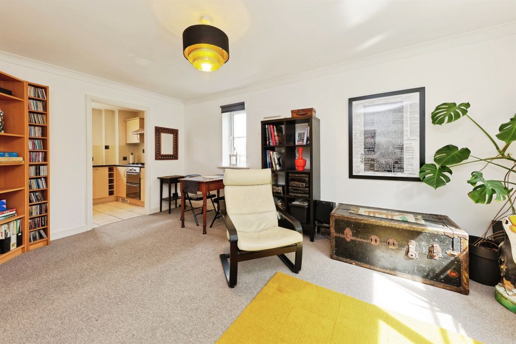 Property photo 3 of 13