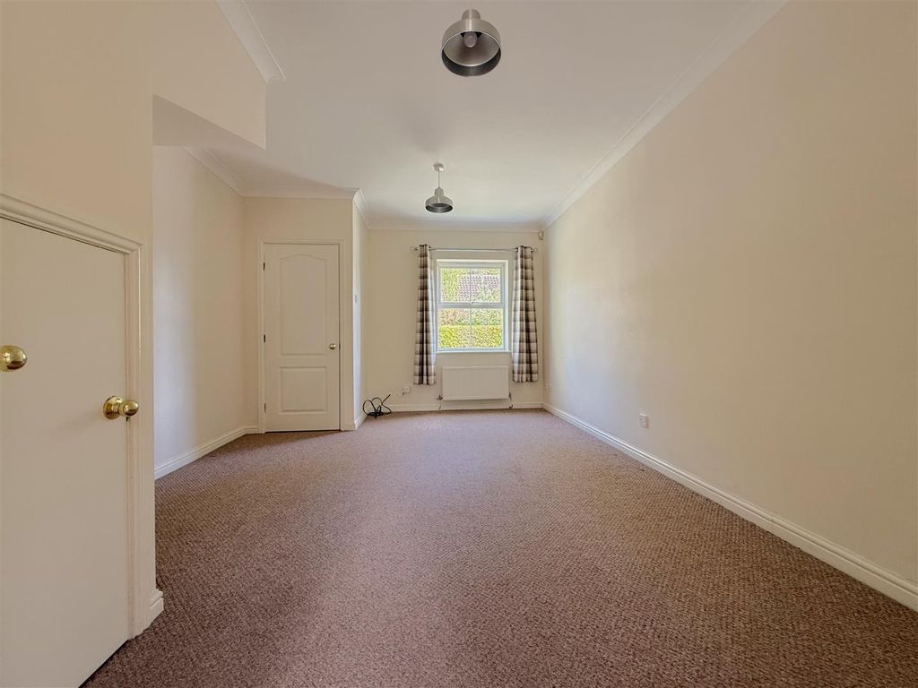 Property photo 3 of 10 Img_0596.Jpg