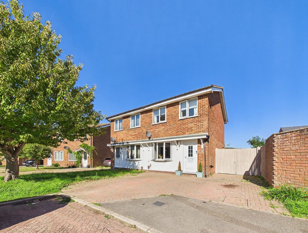 Property photo 1 of 15 Frontage