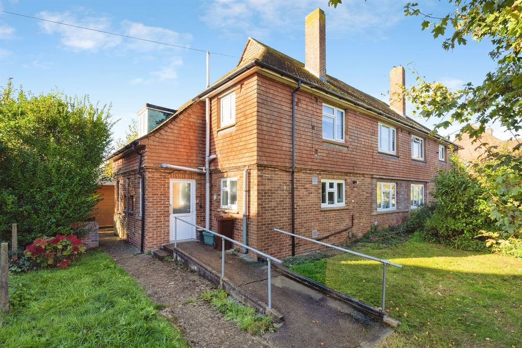 Property photo 1 of 26