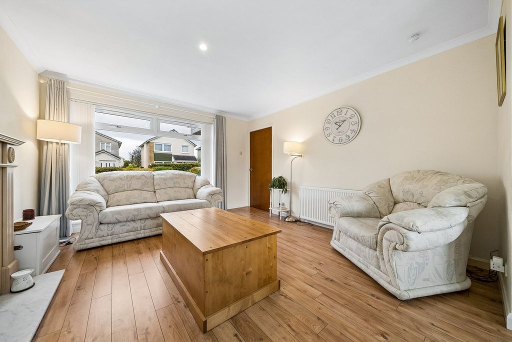 Property photo 3 of 19 Picture No. 04