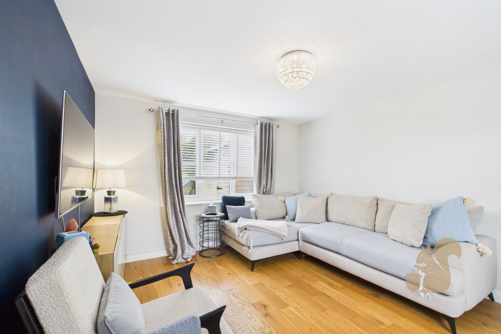 Property photo 3 of 18 Cam01659G0-Pr0625-Still010.Jpg