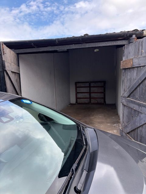 Property photo 2 of 3