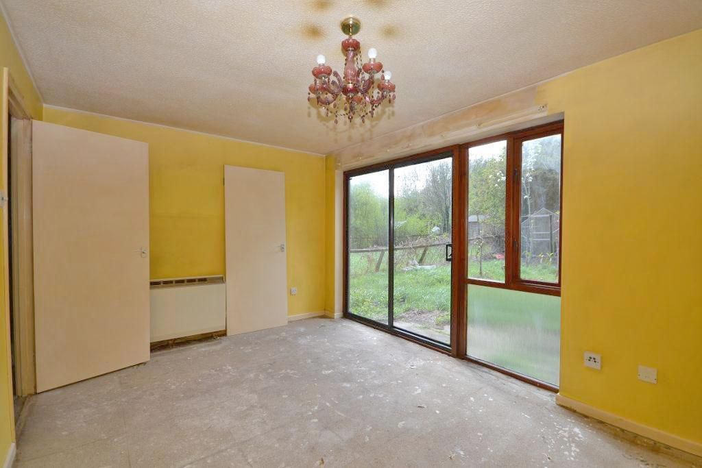 Property photo 3 of 13 Living Room