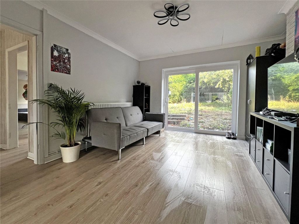 Property photo 3 of 18 Picture No. 29