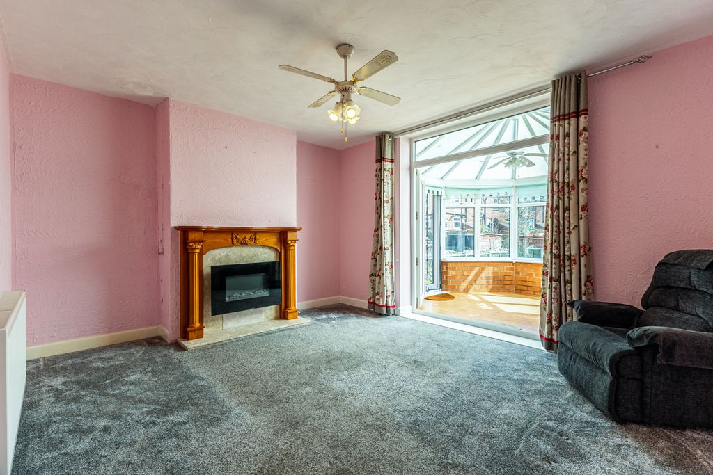 Property photo 3 of 15 Living Room