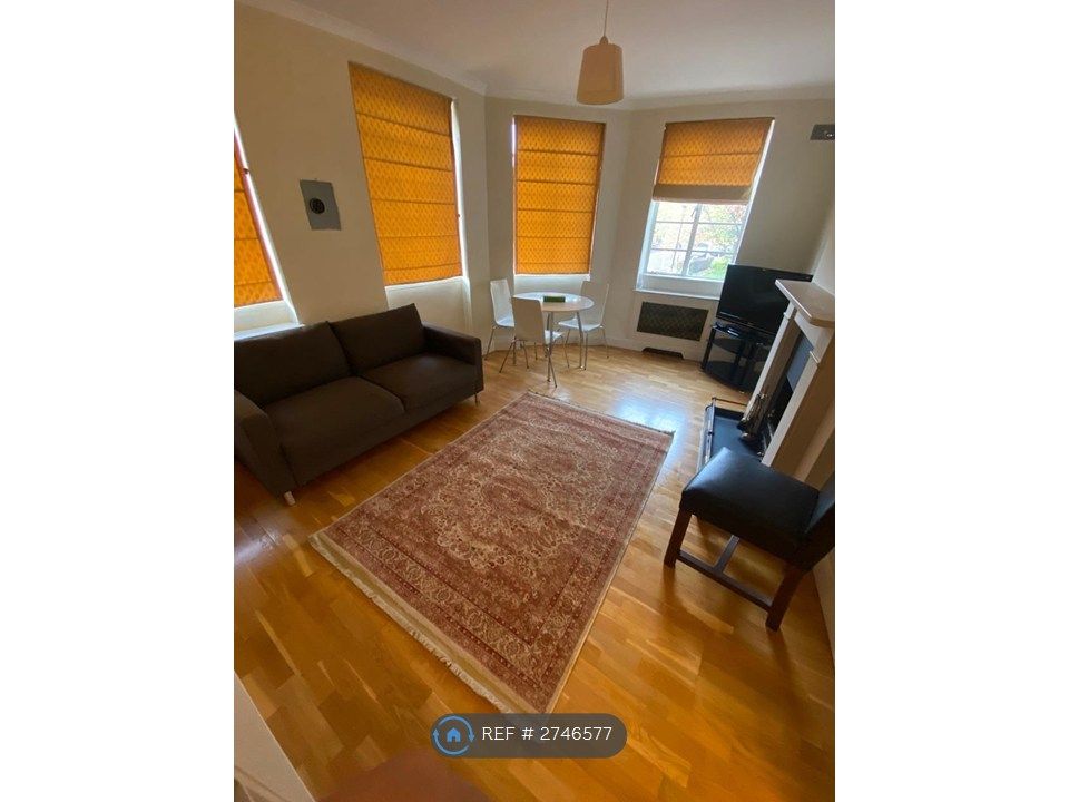 Property photo 3 of 10 Reception