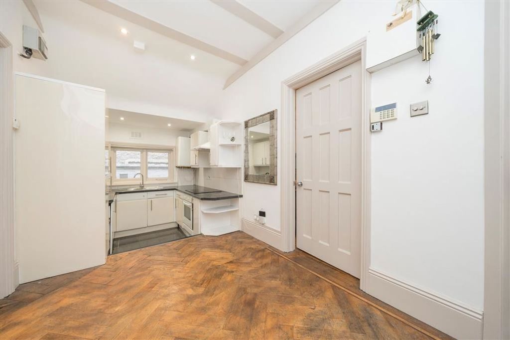 Property photo 3 of 5