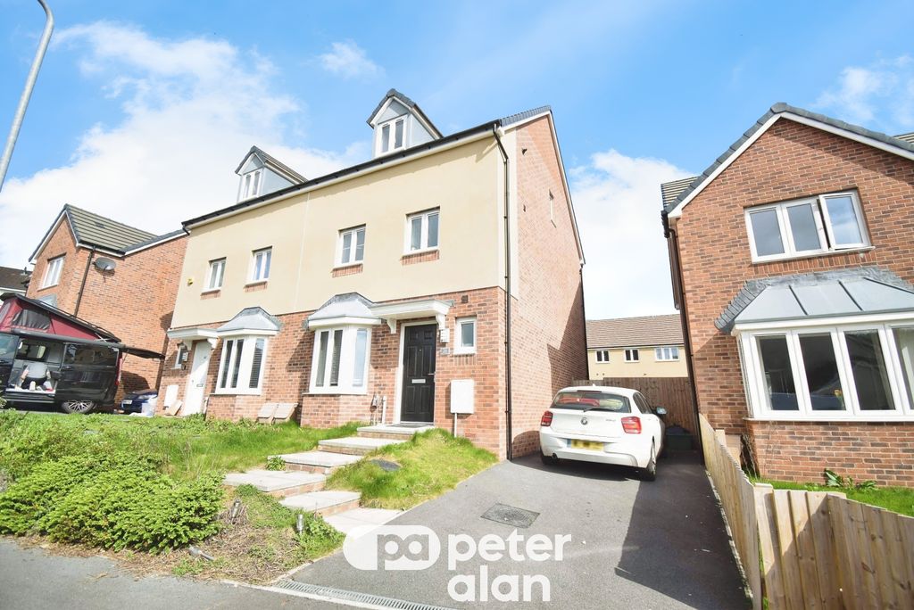 Property photo 1 of 16 Image