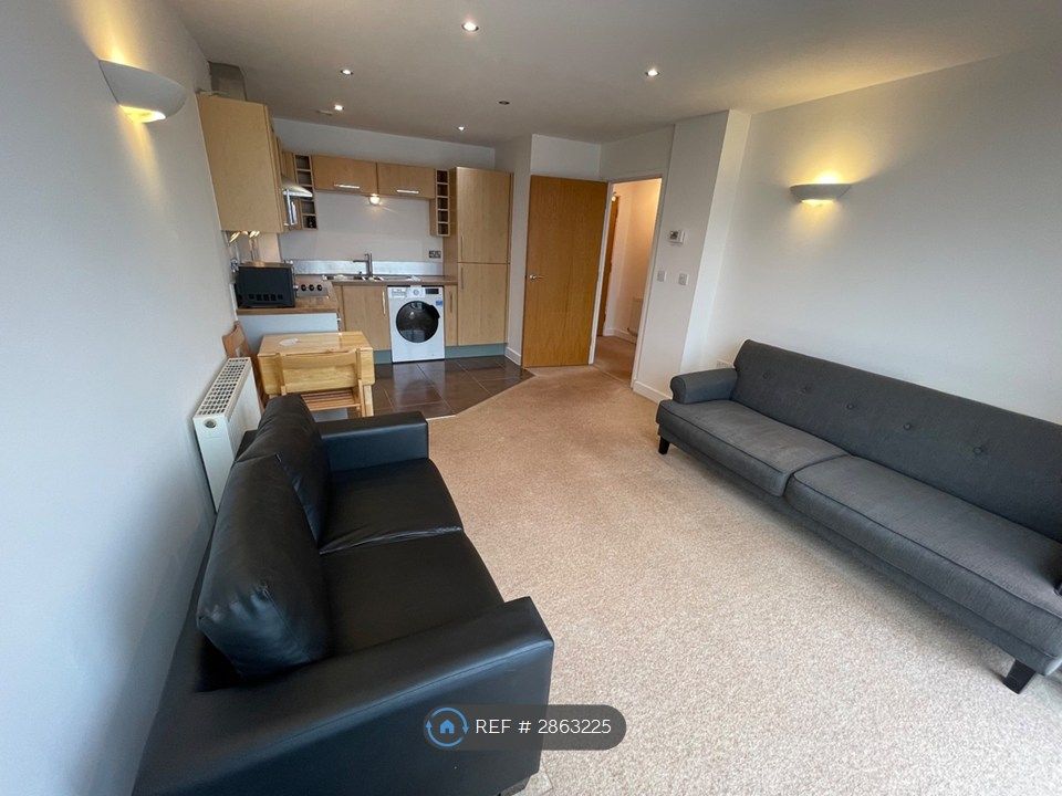 Property photo 3 of 18