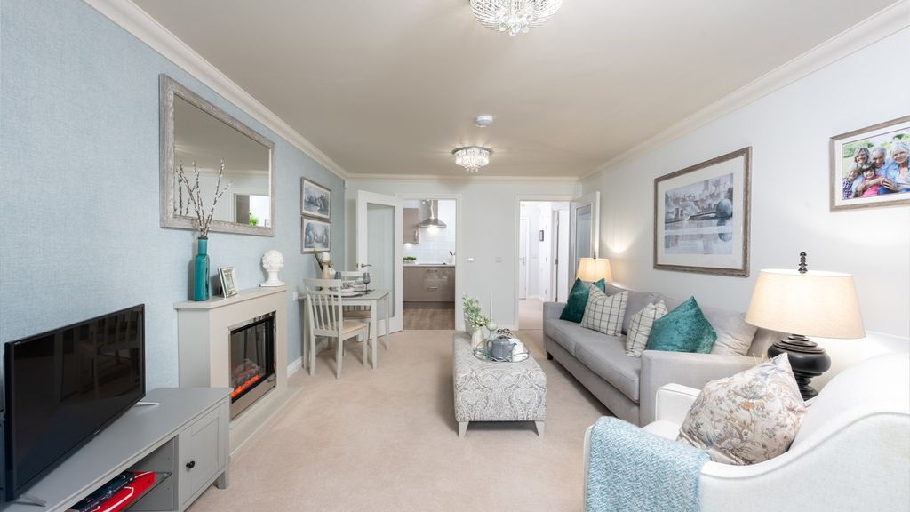 Additional image 5 of 1 bed flat for saleChurch Lane, Oxted, Surrey RH8