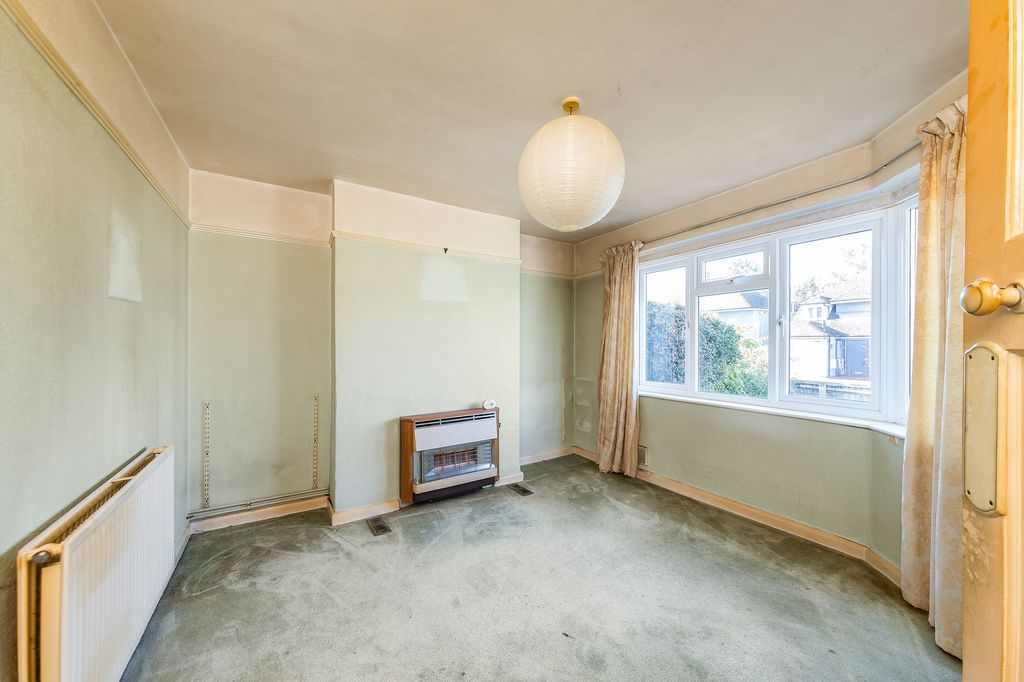 Property photo 2 of 20