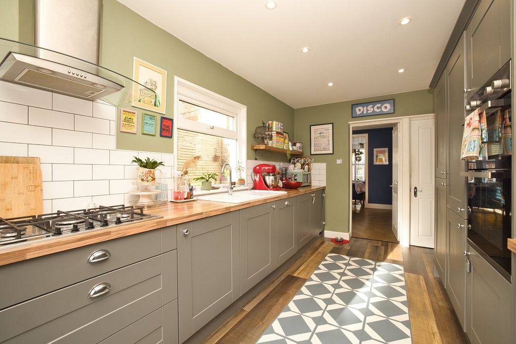 Property photo 3 of 14 Picture 3