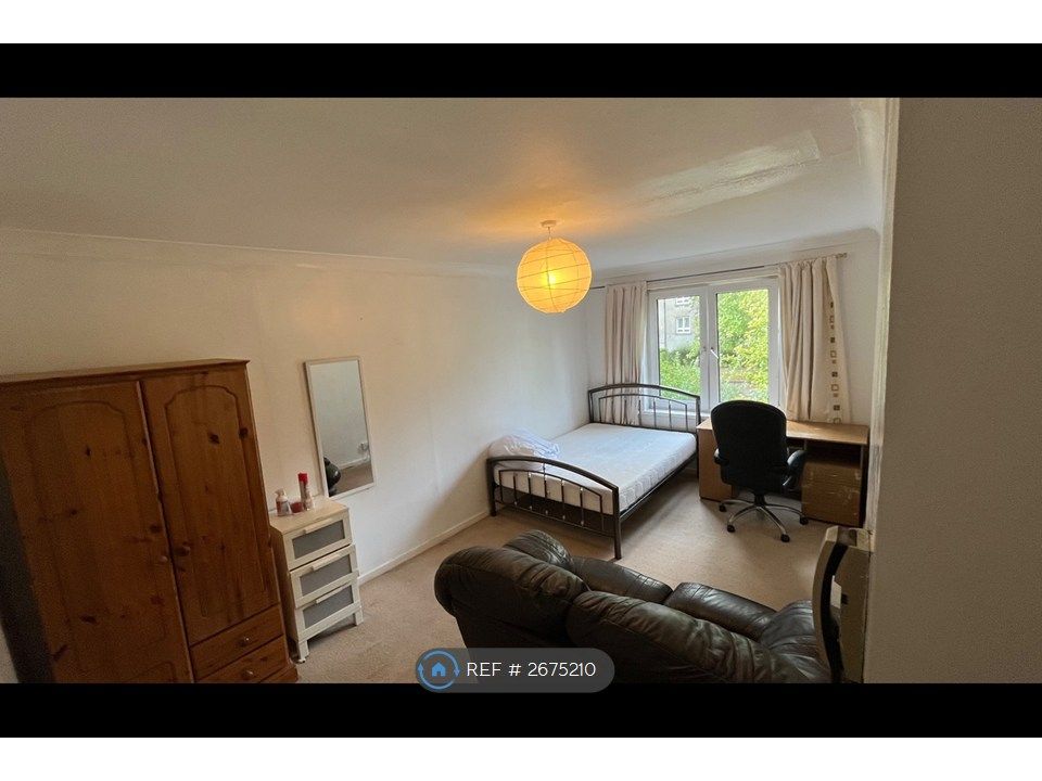 Property photo 1 of 4