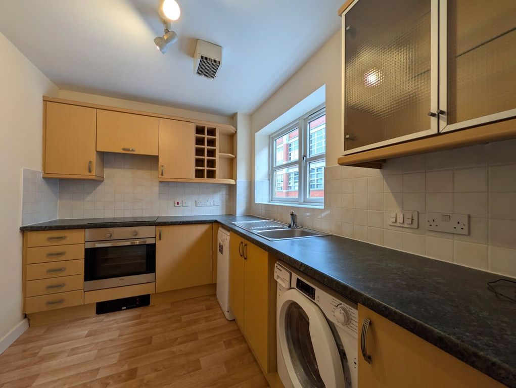 Property photo 2 of 9 Picture No. 27