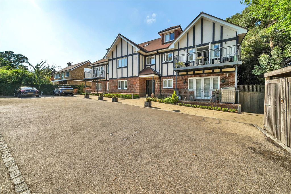 Property photo 1 of 16 Picture No. 02
