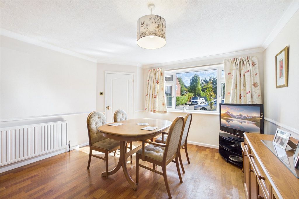 Property photo 3 of 21 Dining Room