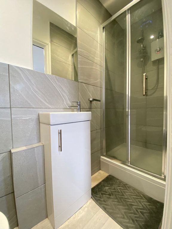 Property photo 1 of 8 Photo