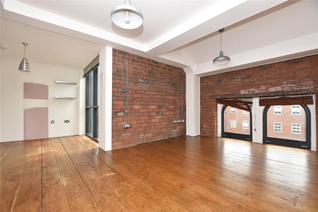 Property photo 2 of 12 Picture No. 07