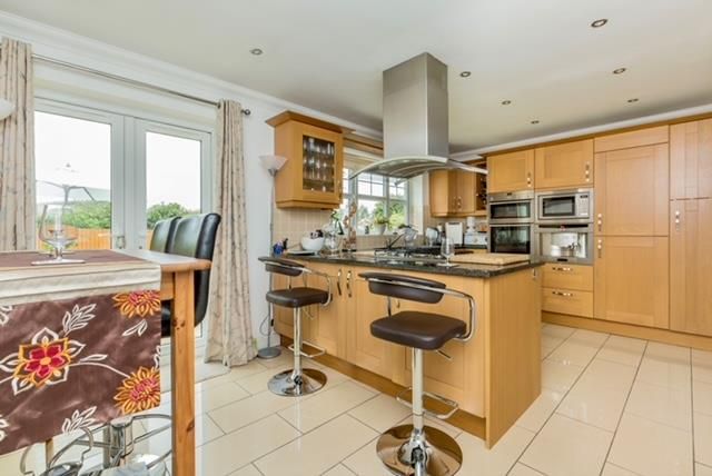 Property photo 2 of 24 Breakfast Kitchen 3.Jpg