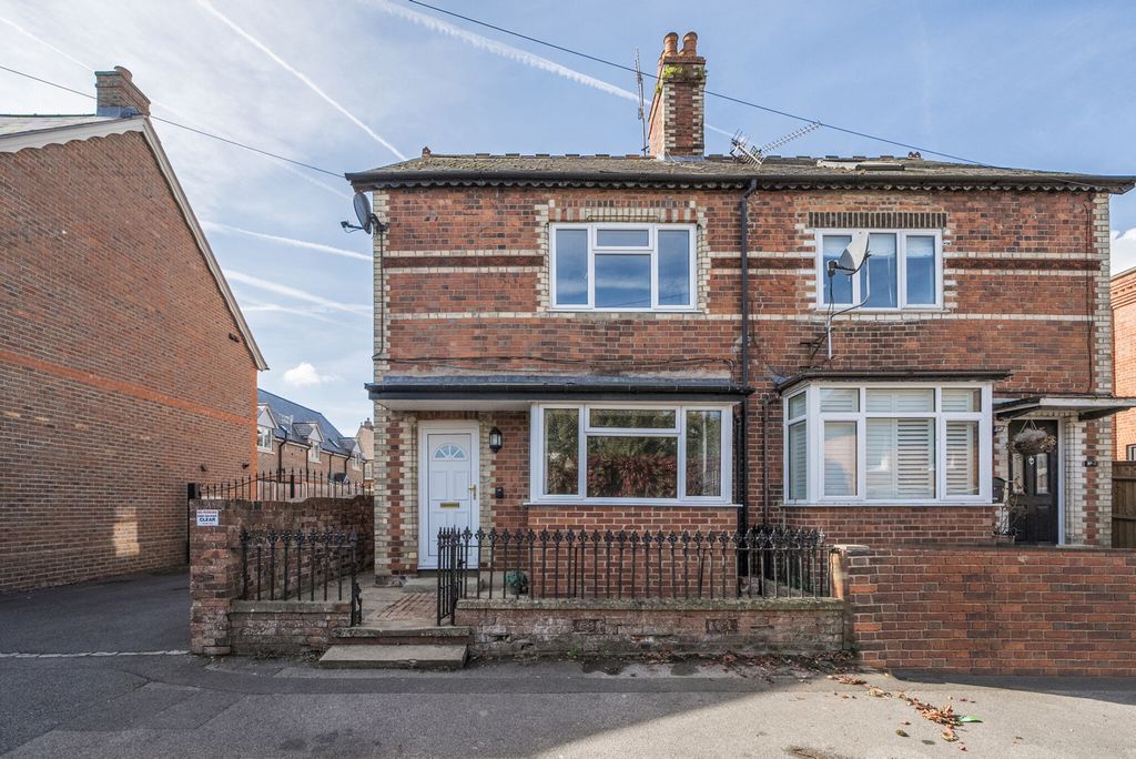 Property photo 1 of 23 1359548-23-68Da6c...