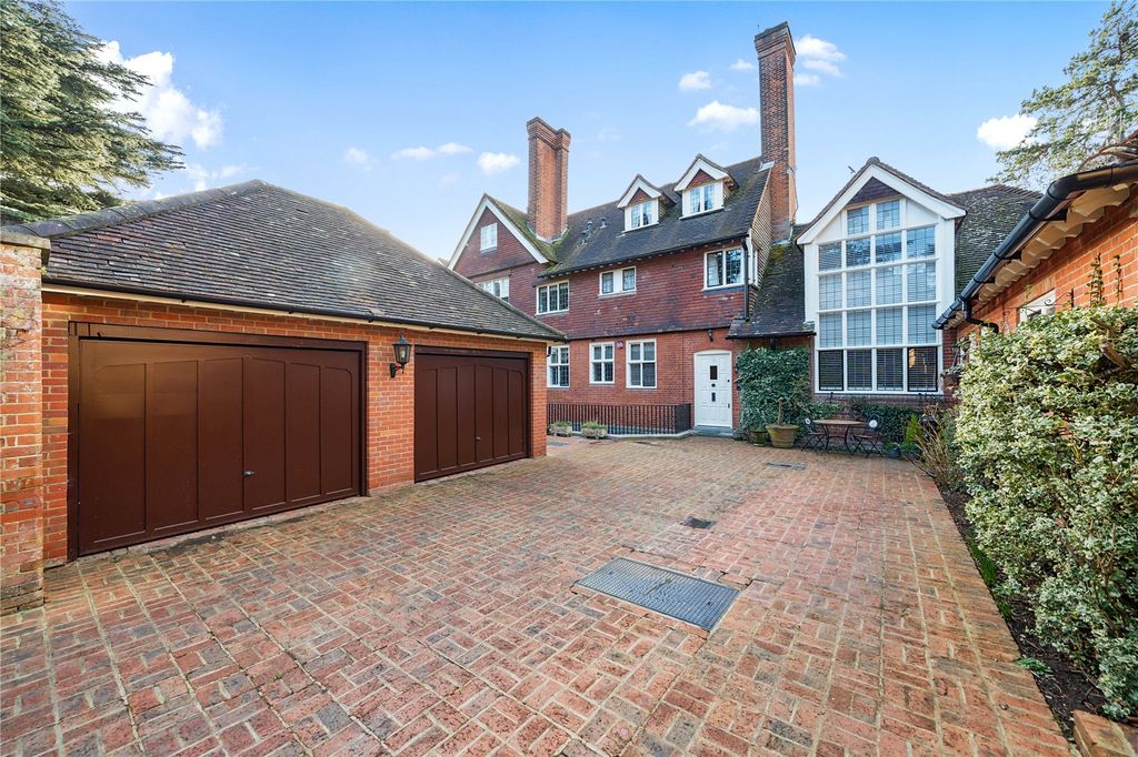 Property photo 1 of 31 Picture No. 23