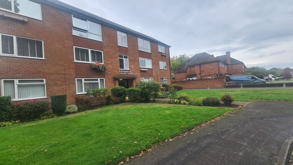 Property photo 2 of 17