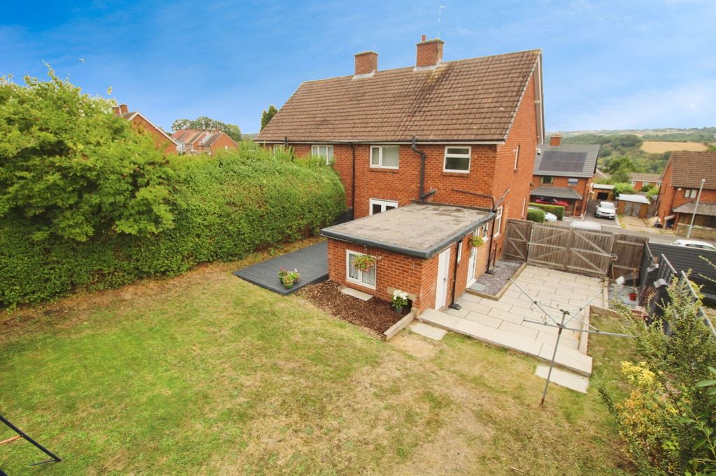Property photo 2 of 34