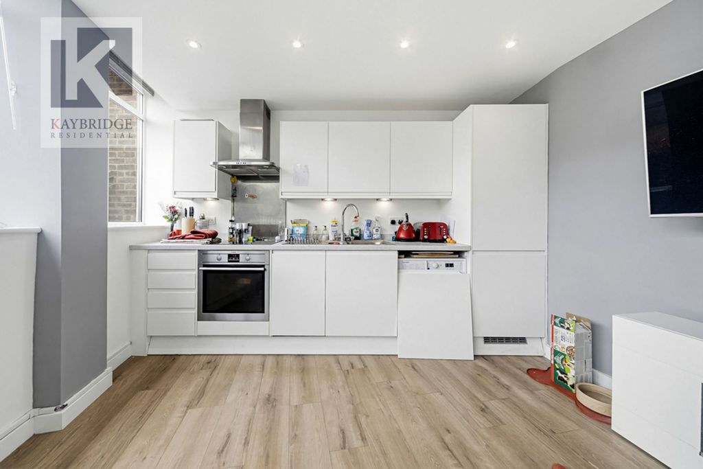 Property photo 3 of 8