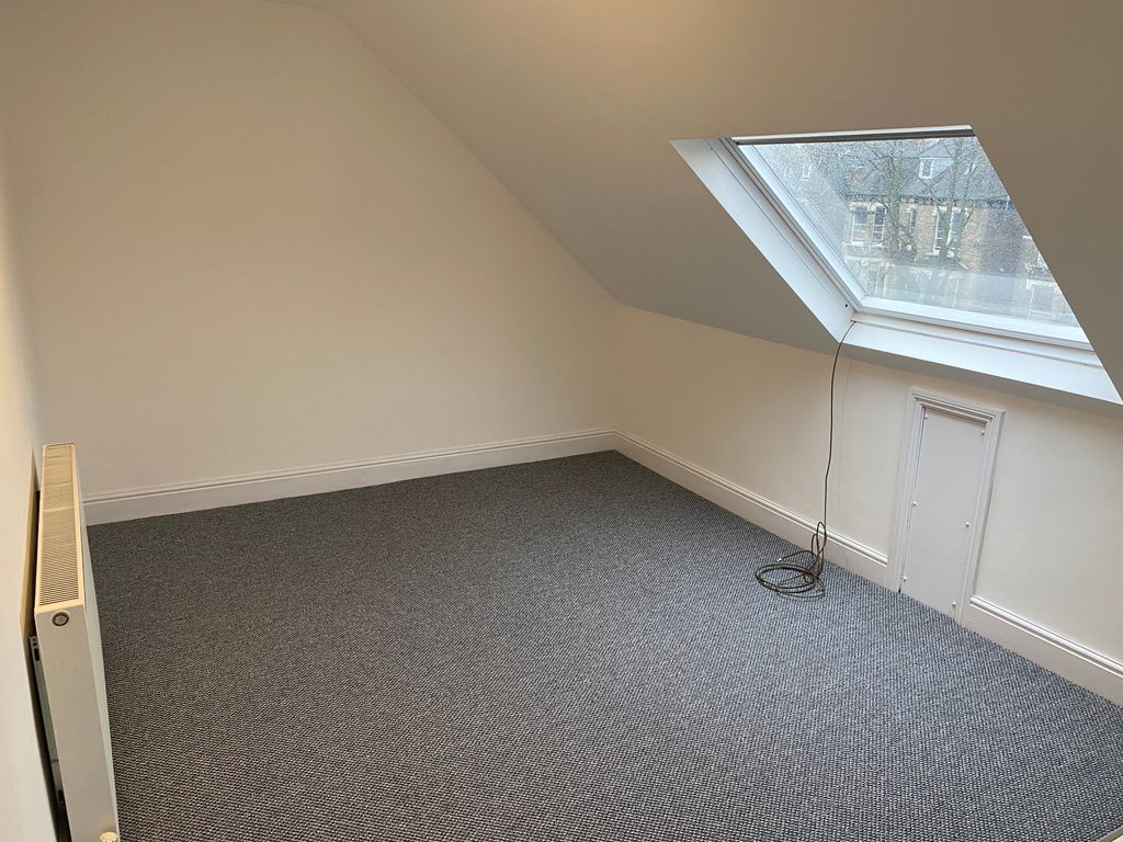 Property photo 3 of 5 Living Room