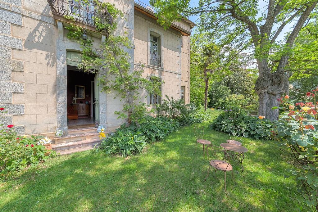 Property photo 3 of 20