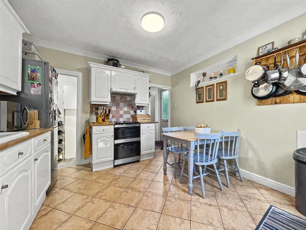 Property photo 2 of 12 Kitchen/Dining Room