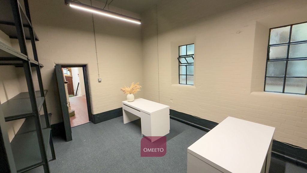 Property photo 1 of 4 Office To Rent