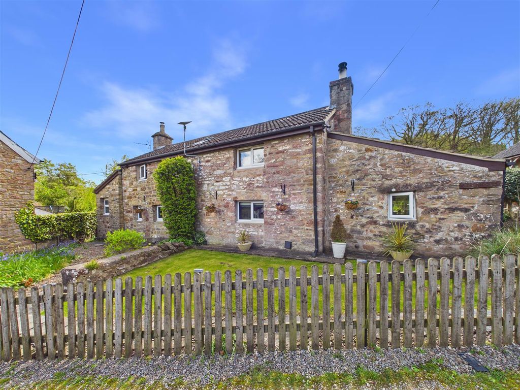 Property photo 1 of 30